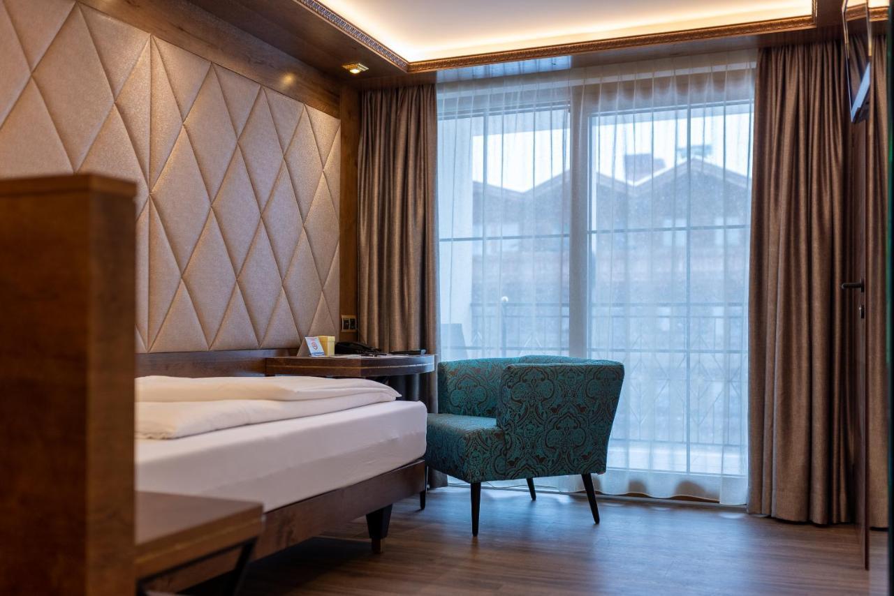 Strass - Sport&Spa Hotel Mayrhofen Exterior foto