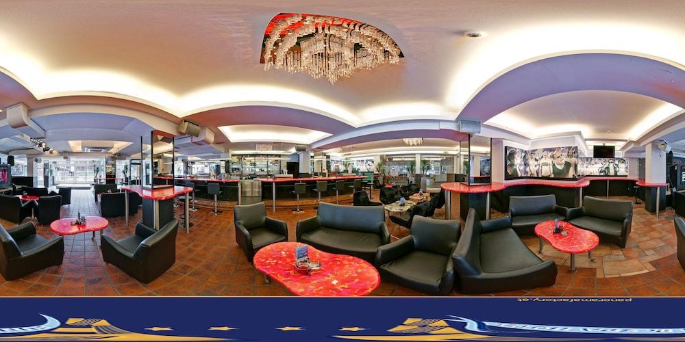 Strass - Sport&Spa Hotel Mayrhofen Exterior foto