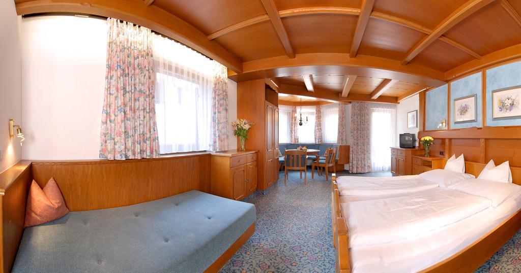 Strass - Sport&Spa Hotel Mayrhofen Habitación foto