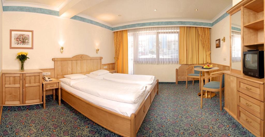 Strass - Sport&Spa Hotel Mayrhofen Habitación foto